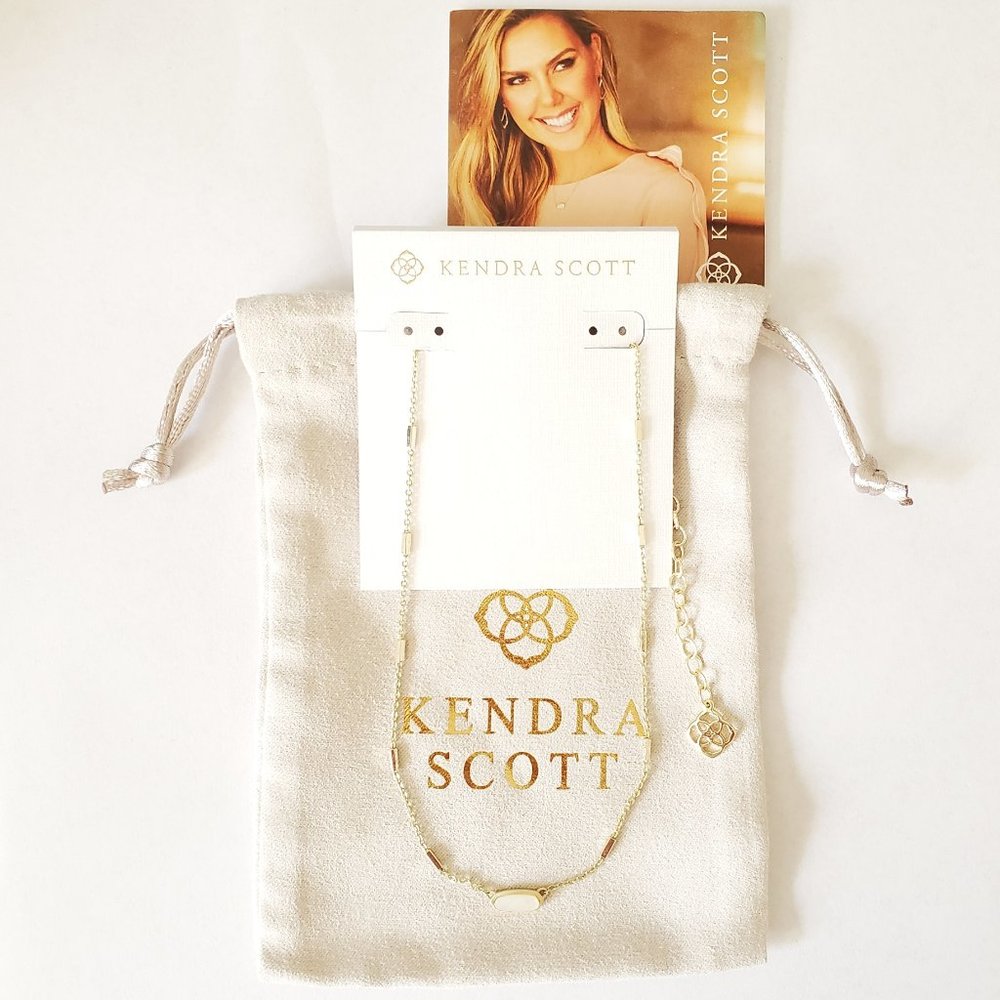 Miya Gold Pendant Necklace in Ivory Pearl - New